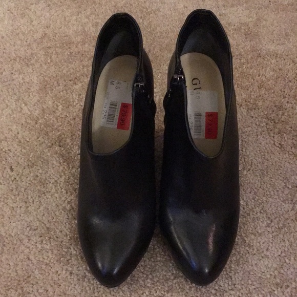 Black Leather GUESS Wedge Heel Shootie / Bootie - Picture 8 of 8